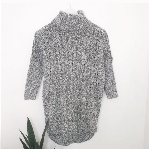 Express Gray White Marled Cable knit Sweater - Picture 2 of 7